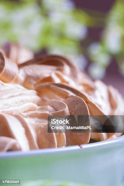 Foto de Torta e mais fotos de stock de Amarelo - Amarelo, Assado no Forno, Bolo