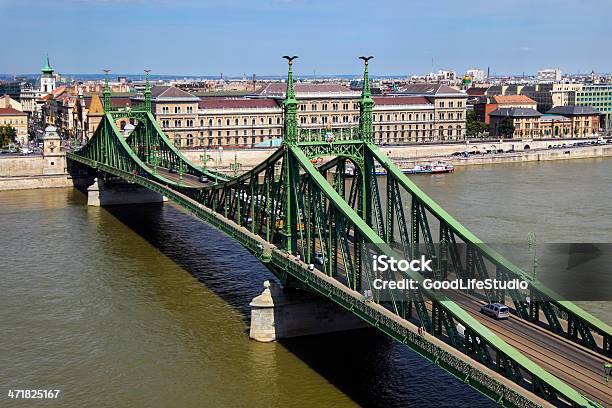 Photo libre de droit de Pont Liberty Bridge banque d'images et plus d'images libres de droit de Angle de prise de vue - Angle de prise de vue, Budapest, Capitales internationales