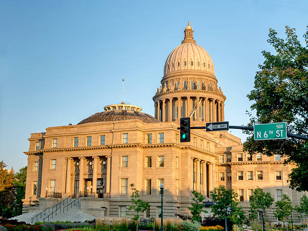 istock Idaho State Capital and street light green 471826267