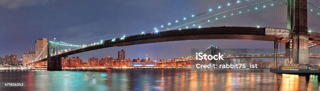 Manhattan e a Ponte do Brooklyn - Foto de stock de Arranha-céu royalty-free