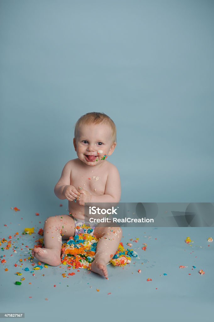 Unordentlich Baby Ernährung Geburtstagstorte - Lizenzfrei 12-23 Monate Stock-Foto