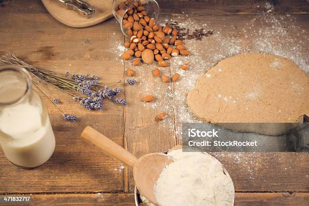 Ingredientes Para Masa De Galletas Foto de stock y más banco de imágenes de Al horno - Al horno, Alimento, Almendra