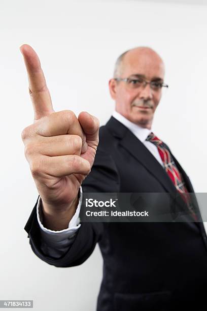 Geschäftsmann Zeigt Stockfoto und mehr Bilder von Zeigefinger - Zeigefinger, Finger, Anzug