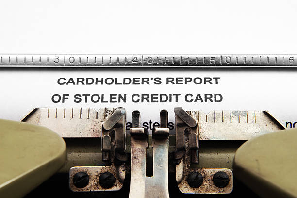 istock Stolen credit card report 471834475