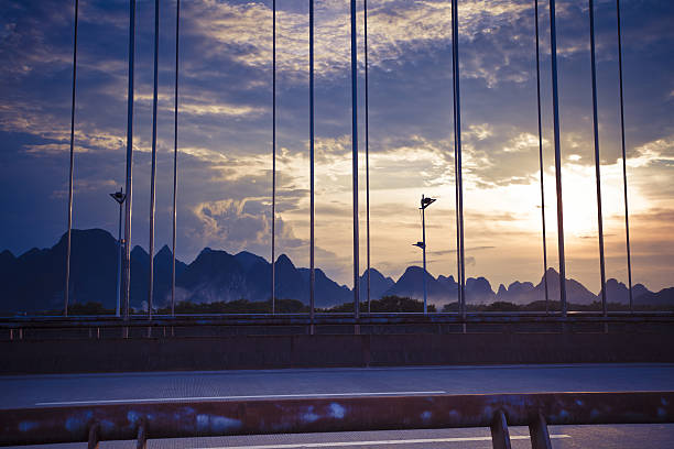 gui mo bridge all'alba - bridge beauty in nature travel destinations yangshuo foto e immagini stock