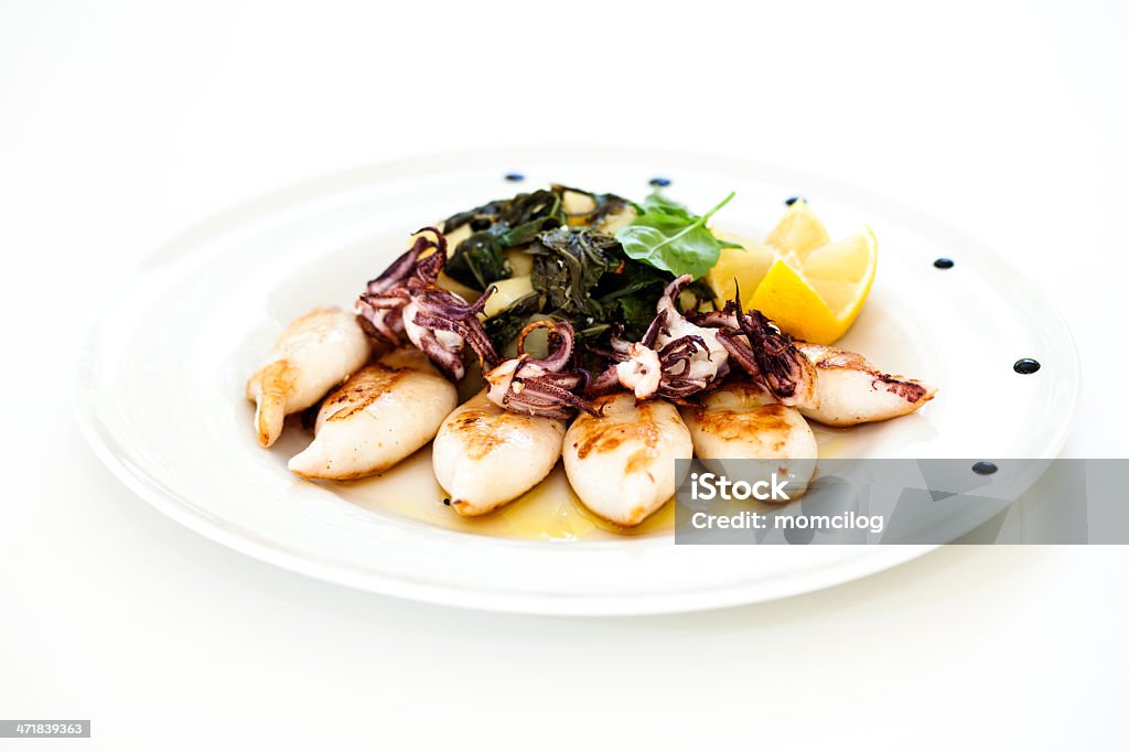 Calamaro fritto con verdure - Foto stock royalty-free di Alimentazione sana