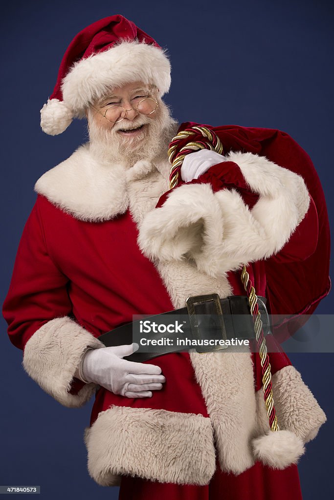 Bilder von Vintage echten Santa Claus tragen-sack - Lizenzfrei Alter Erwachsener Stock-Foto