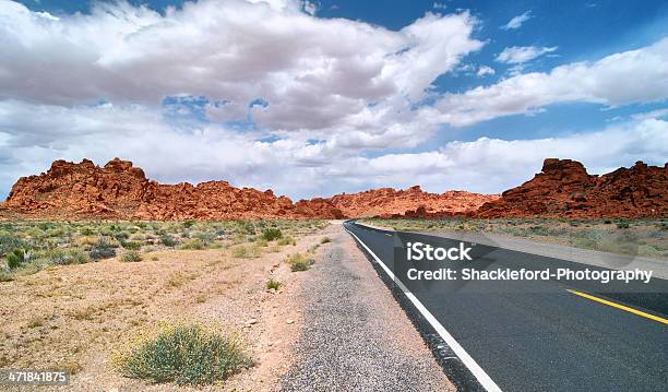 Valley Percorso - Fotografie stock e altre immagini di Ambientazione esterna - Ambientazione esterna, Arenaria - Roccia sedimentaria, Autostrada