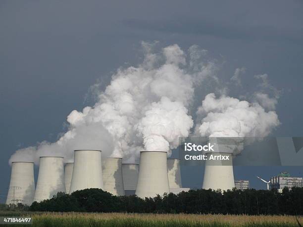 Centrale A Carbone Cambiamenti Climatici - Fotografie stock e altre immagini di Cambiamenti climatici - Cambiamenti climatici, Carbone, Centrale a carbone