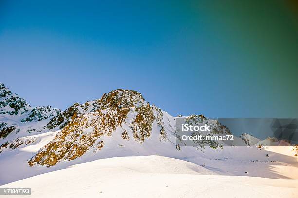 Wysoka Góra Krajobraz W Słońce - zdjęcia stockowe i więcej obrazów Alpy - Alpy, Arktyka, Bez ludzi