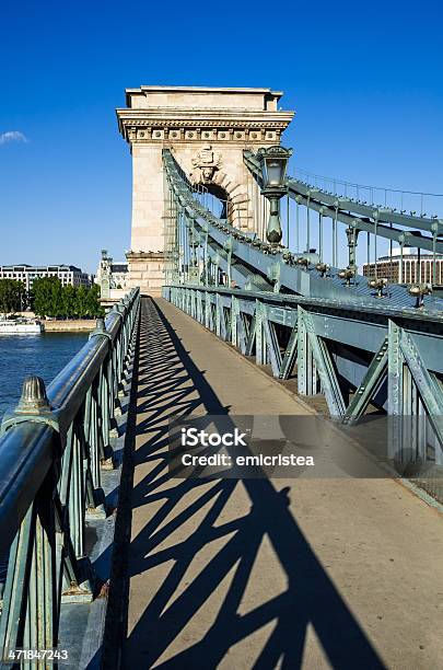 Lanchid Ou Ponte Da Cadeia Em Budapeste - Fotografias de stock e mais imagens de Alfalto - Alfalto, Arquitetura, Budapeste