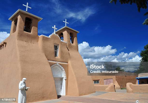 Rancho De Taos Ньюмексико Сша Церковь St Francis Assisi — стоковые фотографии и другие картинки Коренные народы Америки