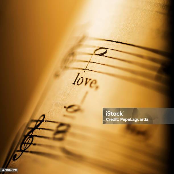 Música Love Song Foto de stock y más banco de imágenes de Amor - Sentimiento - Amor - Sentimiento, Anticuado, Hoja de Partitura