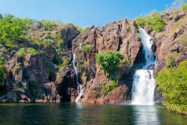 wangi falls, park narodowy litchfield, australia - wangi falls zdjęcia i obrazy z banku zdjęć