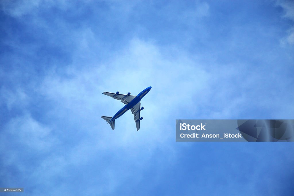 Avión en el cielo - Foto de stock de Avión libre de derechos