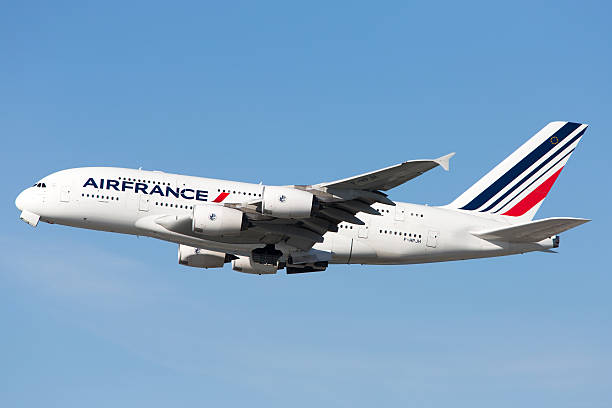 um airbus a380 da air france - airplane airbus boeing air vehicle imagens e fotografias de stock