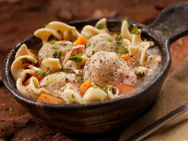 matzah ボールのスープ - chicken and dumplings ストックフォトと画像