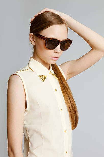 istock Beautiful woman in sunglasses 471861277