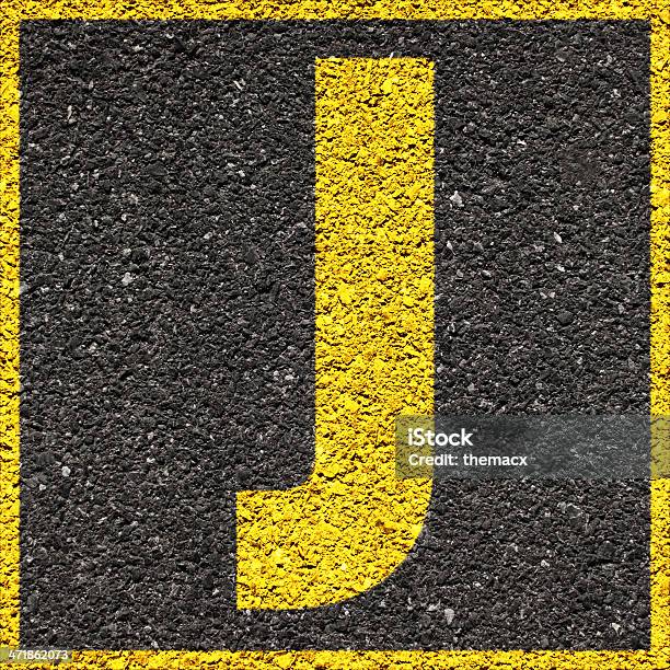 Letra B Quadrado Amarelo - Fotografias de stock e mais imagens de Alfabeto - Alfabeto, Alfalto, Amarelo