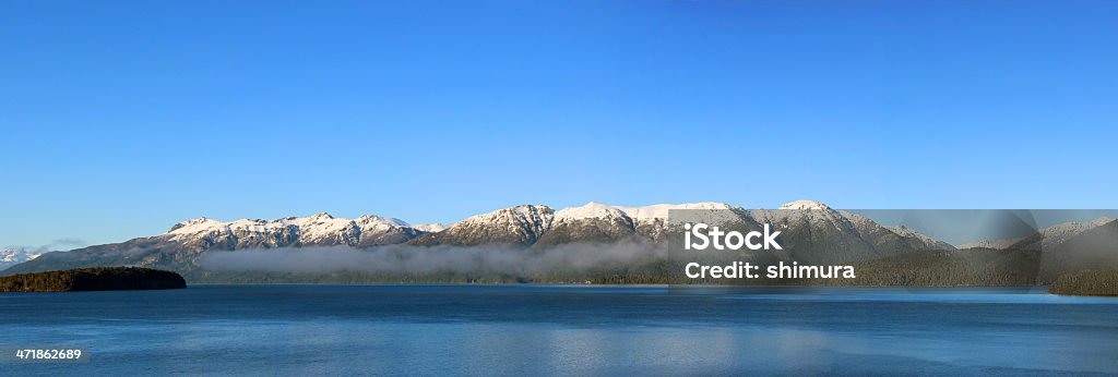 Molto ampio panorama immagine delle Ande-Patagonia - Foto stock royalty-free di Acqua