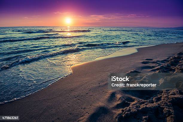 Закат На Horizont На Море — стоковые фотографии и другие картинки Без людей - Без людей, Береговая линия, Величественный