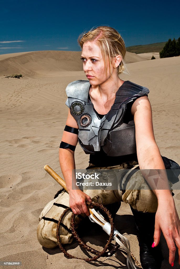 Futurista militar mujer guerrero - Foto de stock de Mujeres libre de derechos