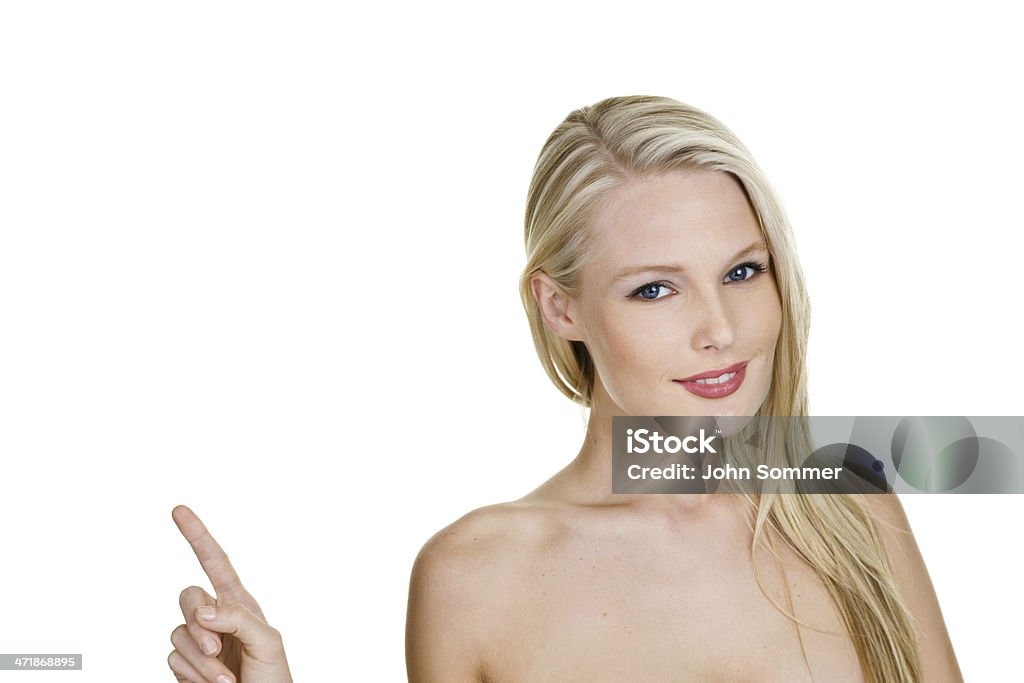 Bonita mulher apontando para copiar o espaço - Royalty-free 16-17 Anos Foto de stock