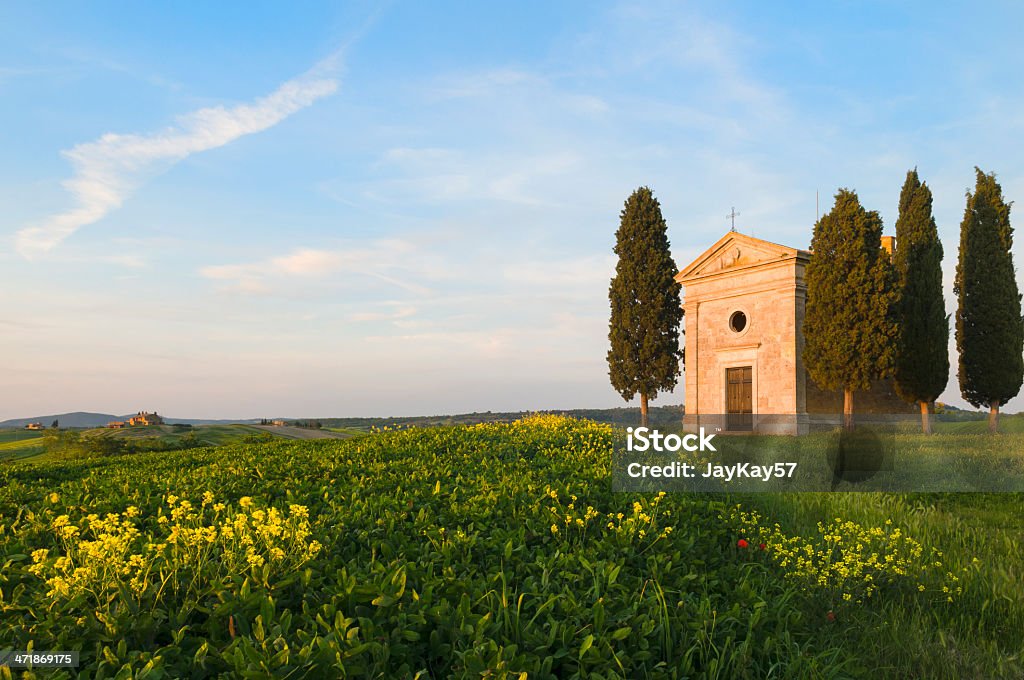 Capela e Casa de Quinta em Toscana - Royalty-free Agricultura Foto de stock