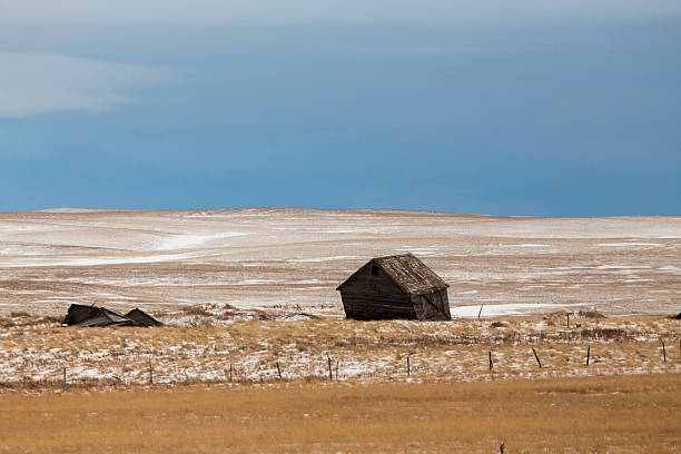 istock Prairie Landscape in winter 471871444