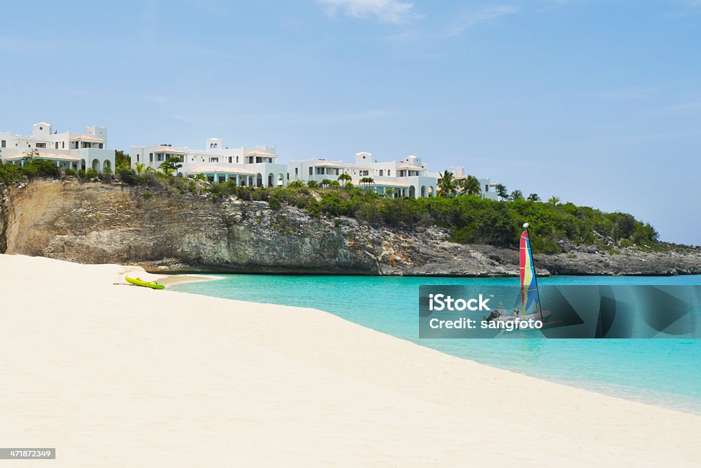 ビーチの風景、ホテルと水のヨット - カリブ海のロイヤリティフリーストックフォト