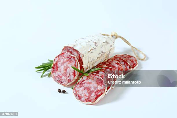 Salame Francesa Foto de stock y más banco de imágenes de Salchicha - Salchicha, Salami, Alimento