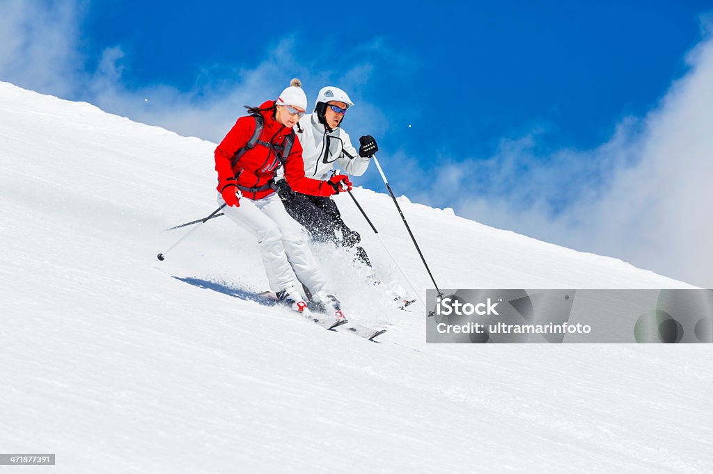 Ski-Sports d'hiver - Photo de Couple senior libre de droits