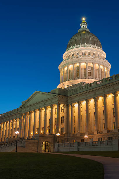 istock Utah State Capitol building magnificent dome colonnade illuminated at dusk 471880731