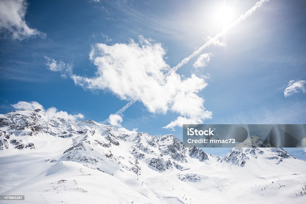 높은 산 풍경 화창한 날 - 로열티 프리 0명 스톡 사진