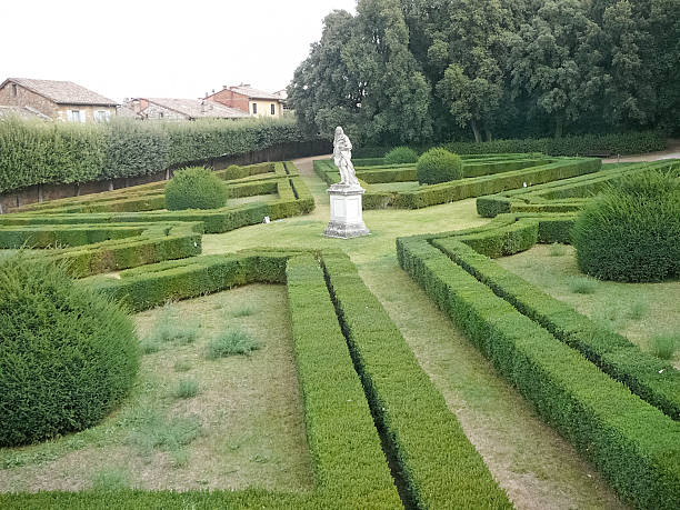 istock San Quirico Orcia, Tuscany, Italy 471883443