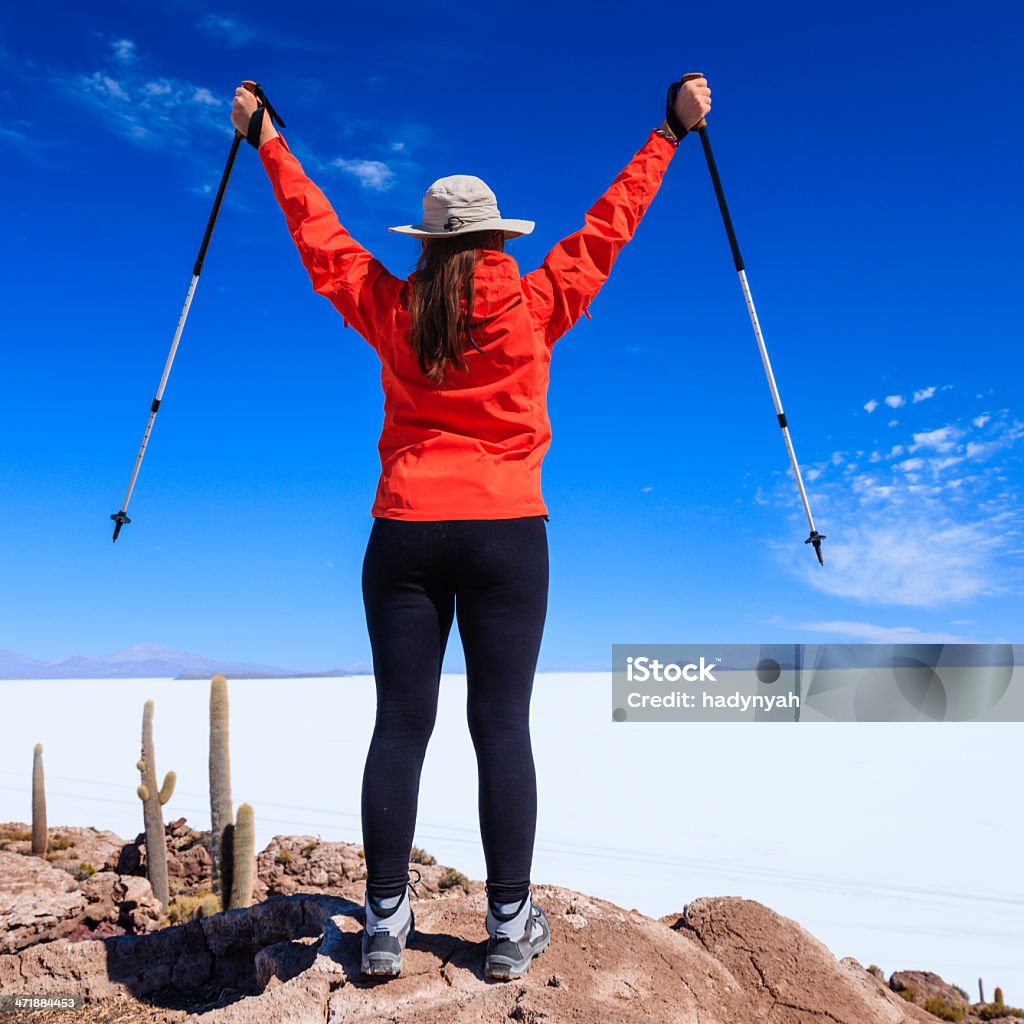 Feminina Turista em Isla Wasi, Salar de Uyuni - Royalty-free Exploração Mineira Foto de stock