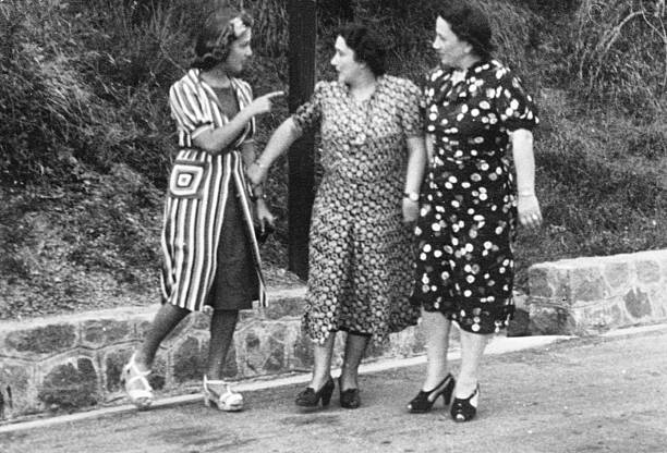 istock Women in 1930 471886139
