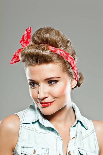istock Pin-up style woman, Studio Portrait 471887079