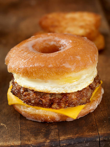 istock Glazed Donut Breakfast Sandwich 471887853