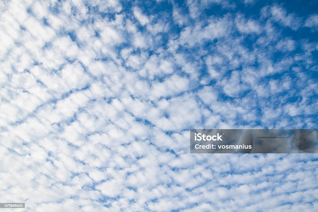 Piękny niebieski niebo - Zbiór zdjęć royalty-free (Abstrakcja)