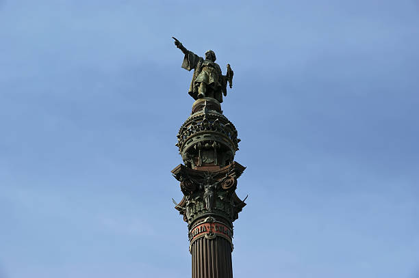 istock Chistopher Columbus monument in Barcelona, Spain 471892705