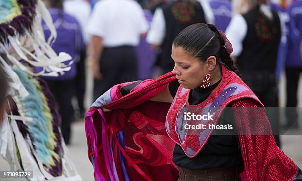 Native American Танцор — стоковые фотографии и другие картинки Коренные народы Америки - Коренные народы Америки, Висконсин, Культура племён Северной Америки