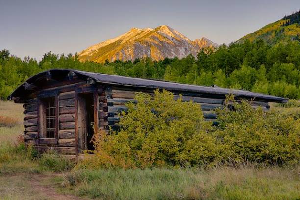 istock Sunrise on a Colorado Ghost Town 471900809