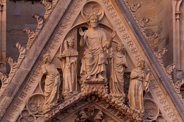 catedral de reims - unesco world heritage site cathedral christianity religion - fotografias e filmes do acervo