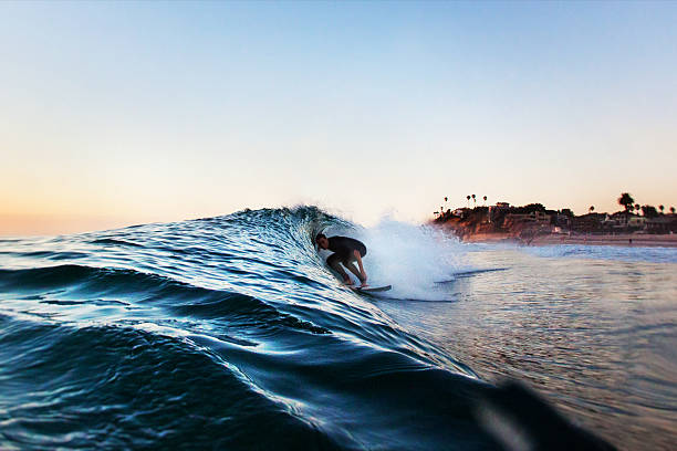 サーフィンをする - california san diego california beach coastline ストックフォトと画像