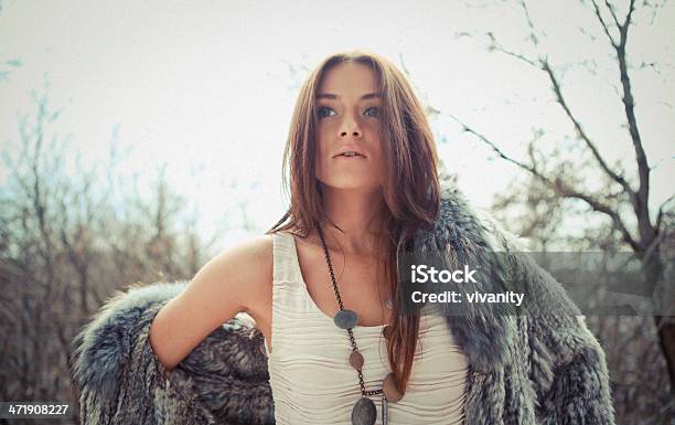 Bohemian Belleza Foto de stock y más banco de imágenes de Hippy - Hippy, Mujeres, Una sola mujer