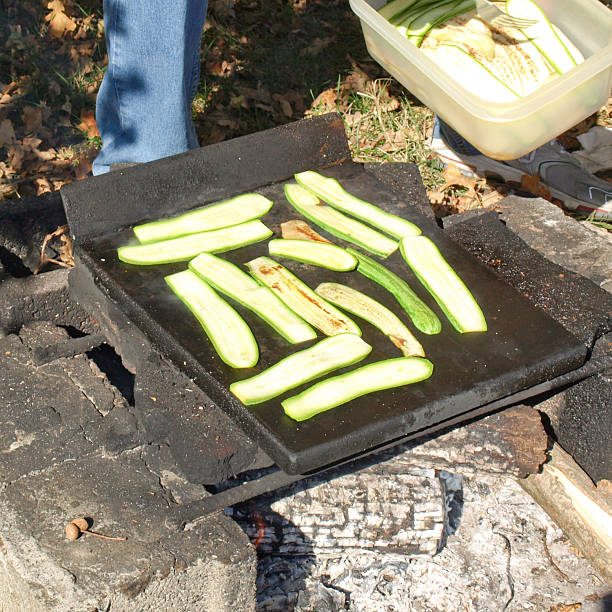 バーベキュー - barbecue grill broiling barbecue vegetable ストックフォトと画像