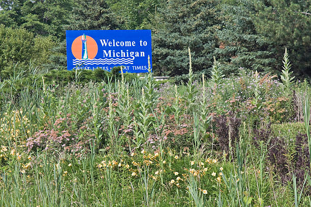 istock Michigan Welcome Sign 471911719