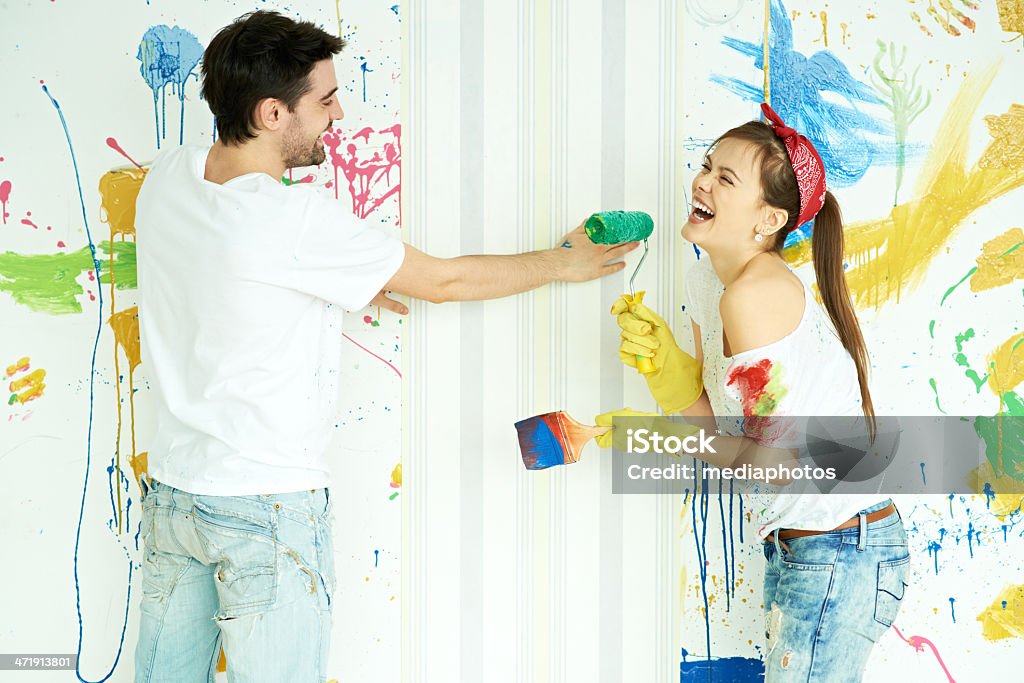 Funny House Painting Stock Photo - Download Image Now - Couple -  Relationship, Paint, Splattered - iStock