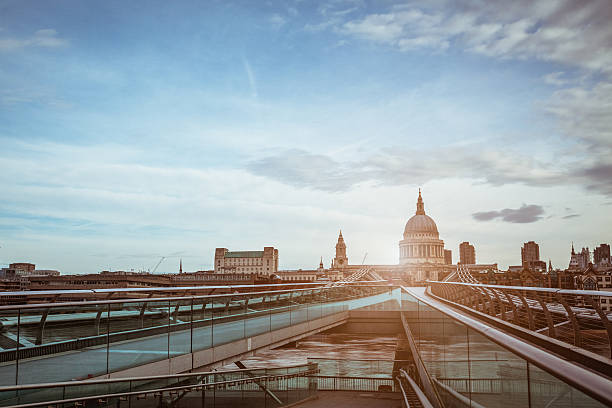 istock Millenium bridge in London at sunrise 471917269